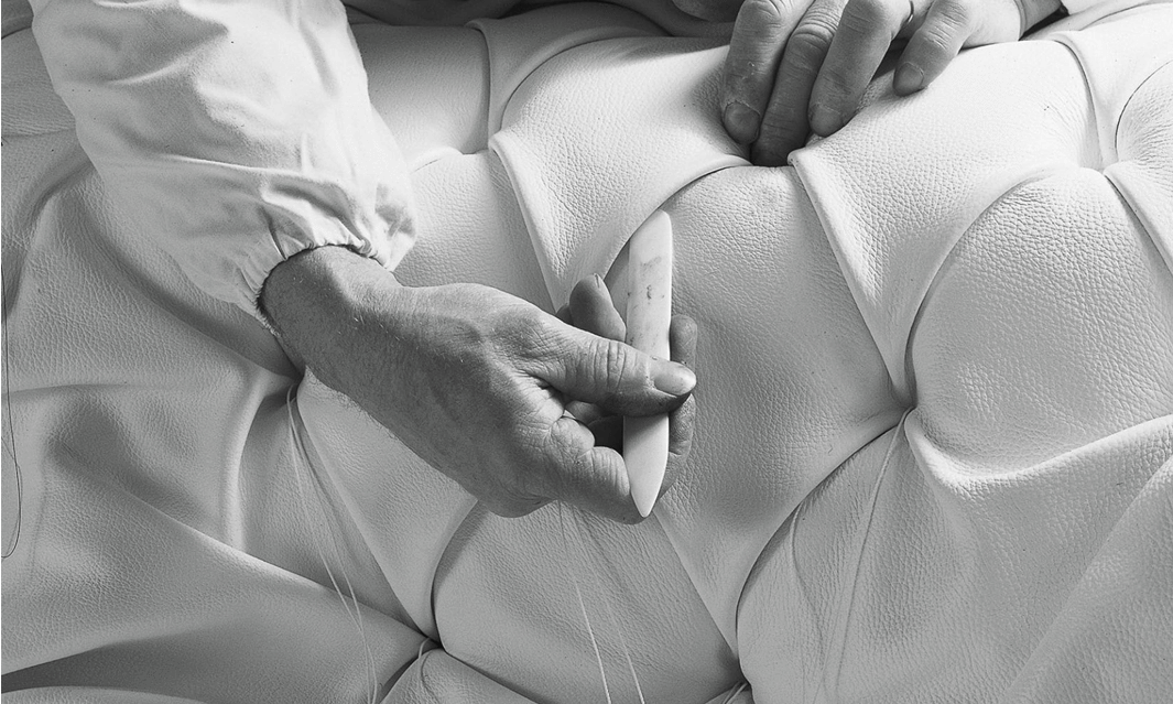 Chateaux d’Ax genuine leather upholstery