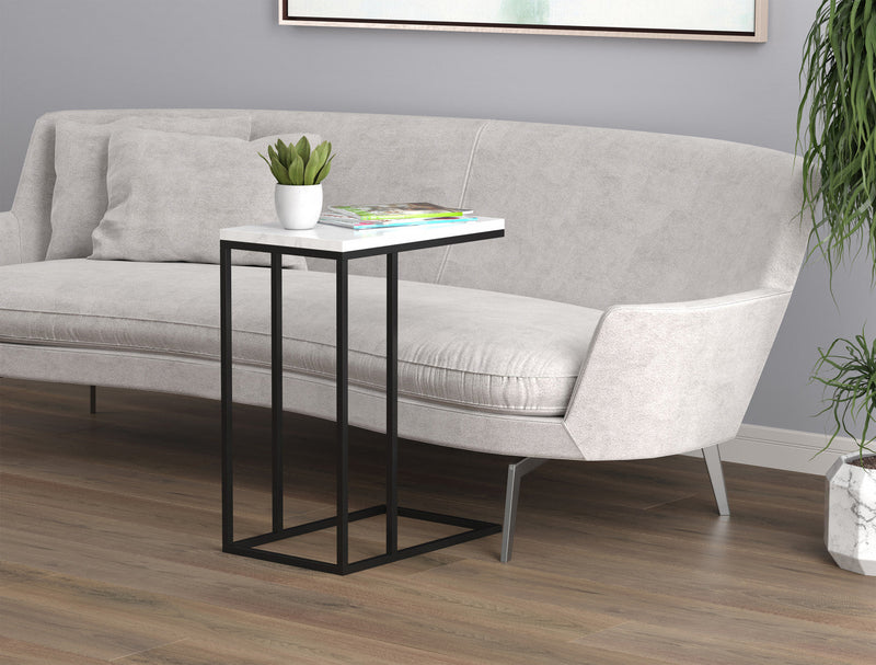 19” C-Shaped Marble Black Metal End Table With Metal Frame - Multicolour 