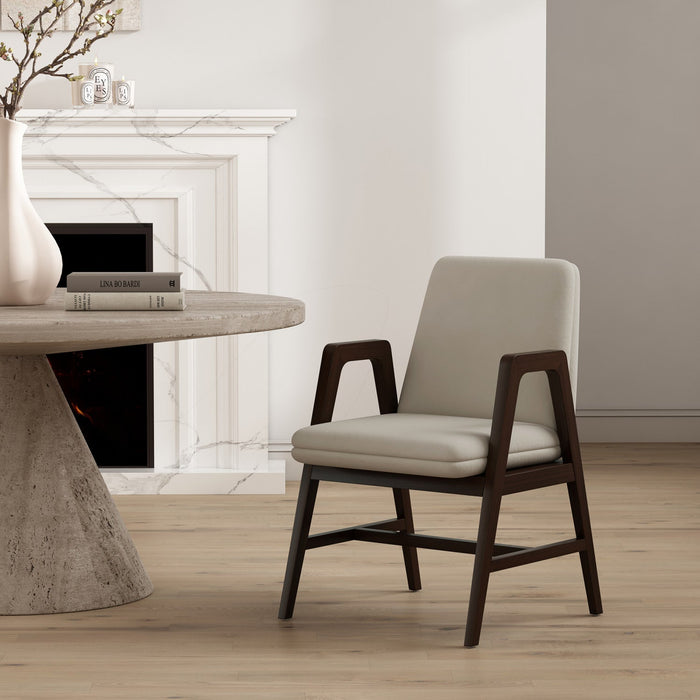 Stella Modern Wood Velvet Armchair in Champagne 
