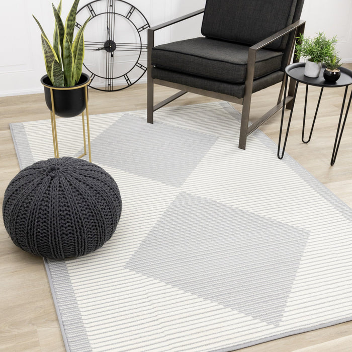 Florence Diamonds Indoor Area Rug - 4'7\" x 6'7\"