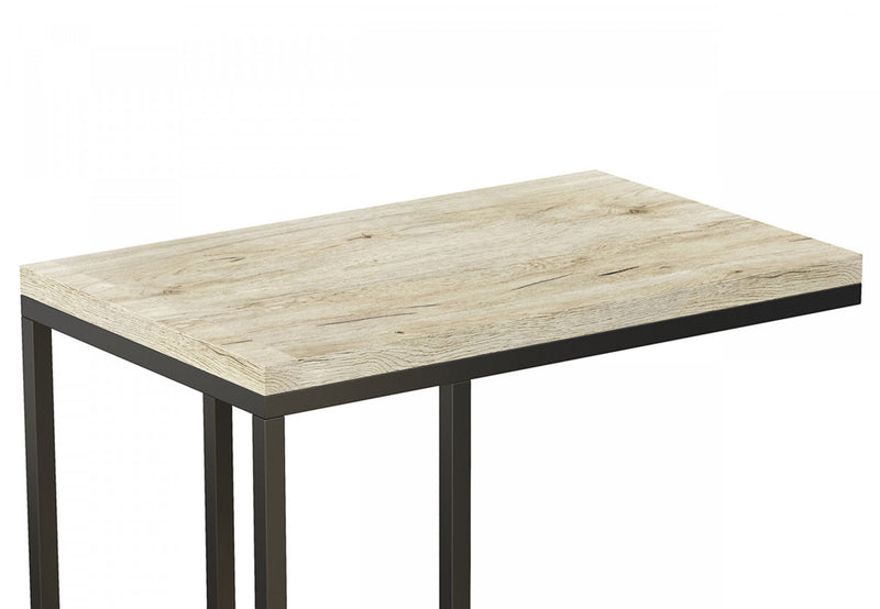 19” C-Shaped Reclaimed Wood End Table With Metal Frame 