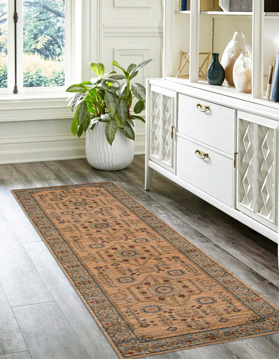 Lynda Traditional 2'3\" x 7'6\" Runner Rug in Ivory Indoor Area Rug 