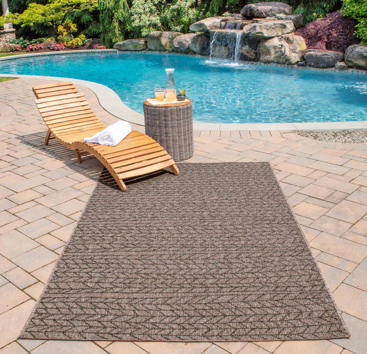 Linden Contemporary 6'7\" x 9'6\" Area Rug in Brown Indoor Area Rug 