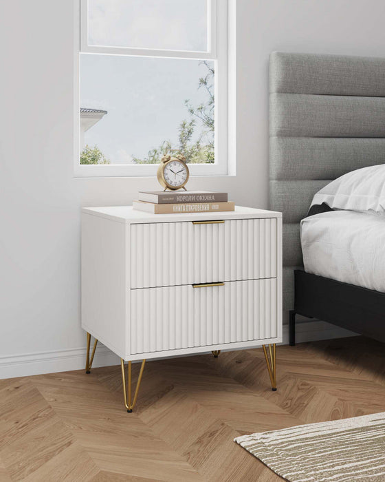 Dumbo Modern 20\" Fluted Nightstand in White (2-Drawer) 