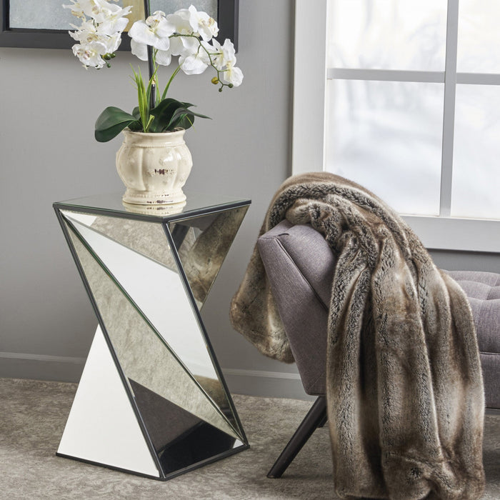 Molly Light-reflecting Design Geometric Mirrored Accent Side Table With Glass And Engineered Wood - Silver 