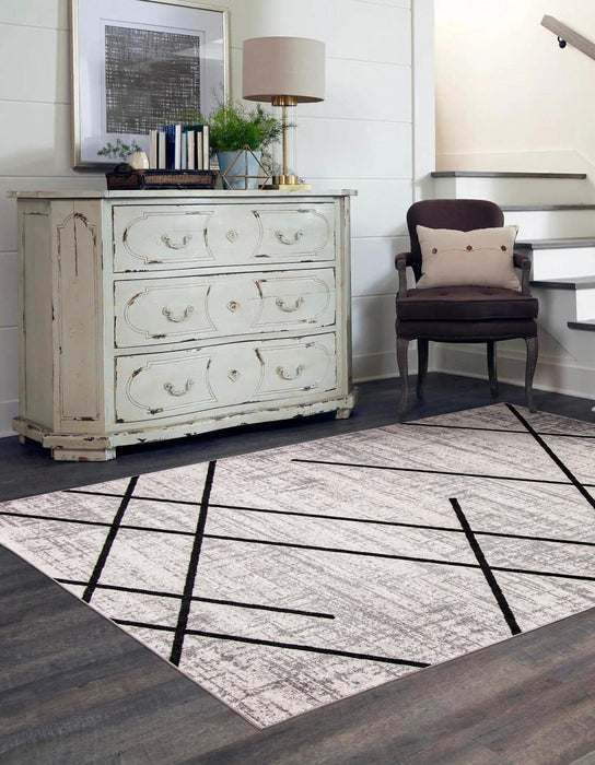 Damali Ivory/Black Machine Washable Area Rug - 8'0\" x 10'0\"