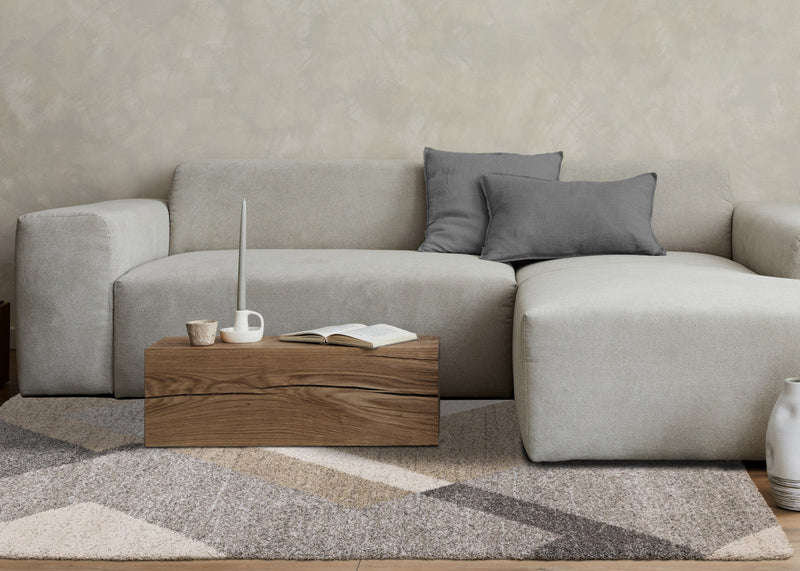 Maverick White Beige Grey Modern Plush Area Rug - 5'3\" x 7'7\"