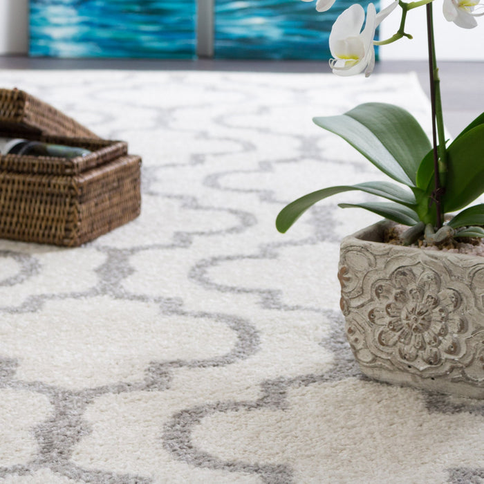 Lav Lat White 3x5 Area Rug
