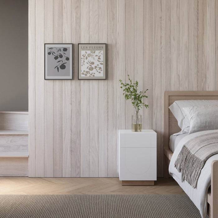 Nordika Nauraa Side Table - White