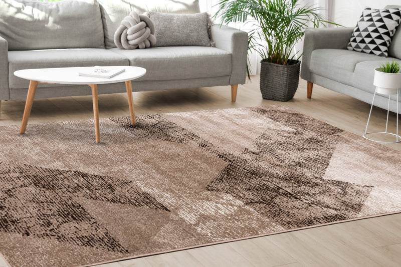 May Distressed Geometric Area Rug - 5'3\" x 7'7\"