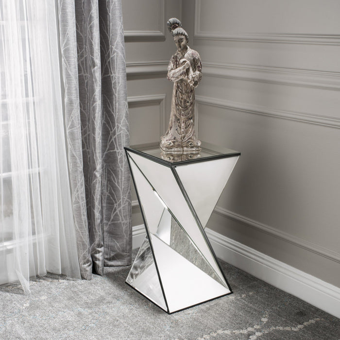 Molly Light-reflecting Design Geometric Mirrored Accent Side Table With Glass And Engineered Wood - Silver 