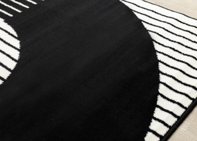 Forte Black White Stripes Contrasting Modern Area Rug - 5'3\" x 7'5\"