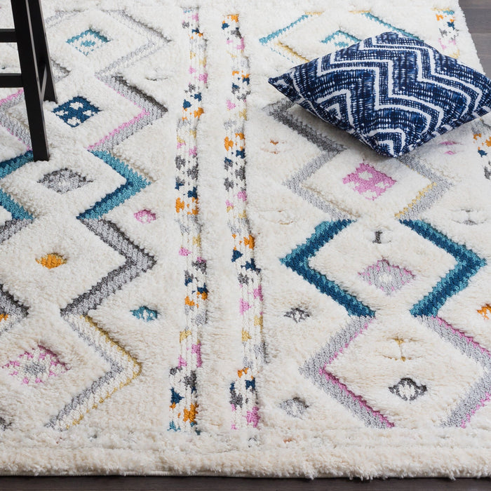 Lola Chevron 8x11 Area Rug