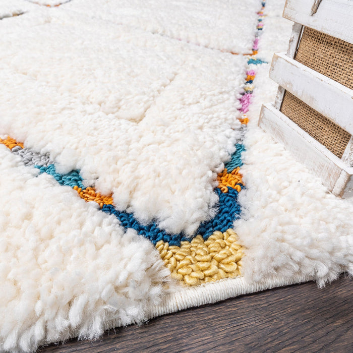 Lola Lattice Large Shag Area Rug - 2'7\" x 8'