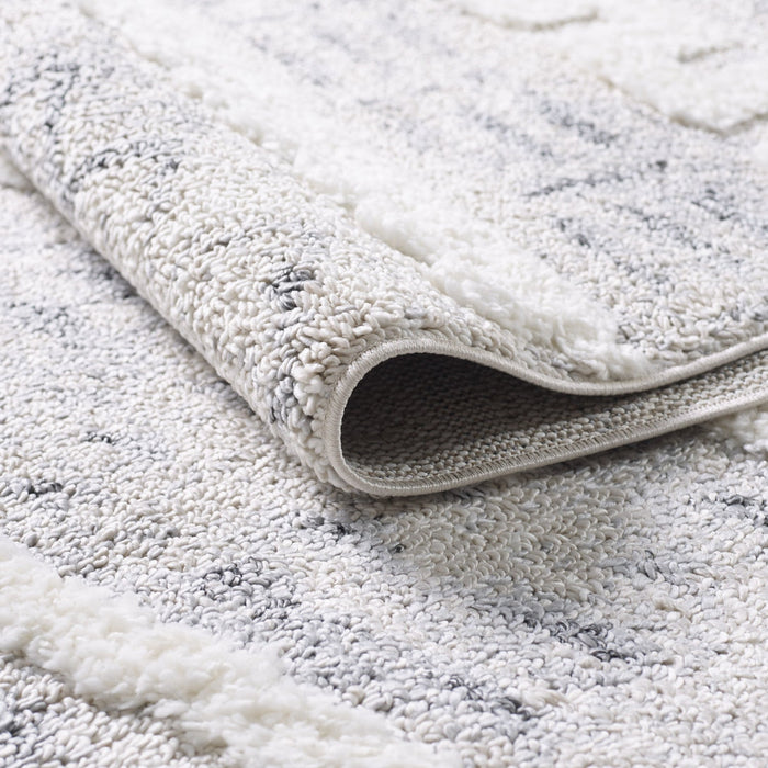 Lola Geo Moroccan Cream Shag Area Rug - 6'7\" x 9'6\"