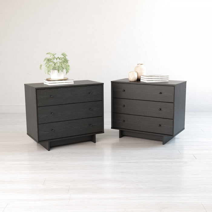 Finnley 3-drawer Nightstand - Black Oak 