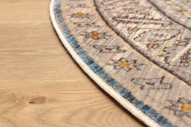 Gianna Traditional 5'0\" x 5'0\" Area Rug in Blue Indoor Area Rug 