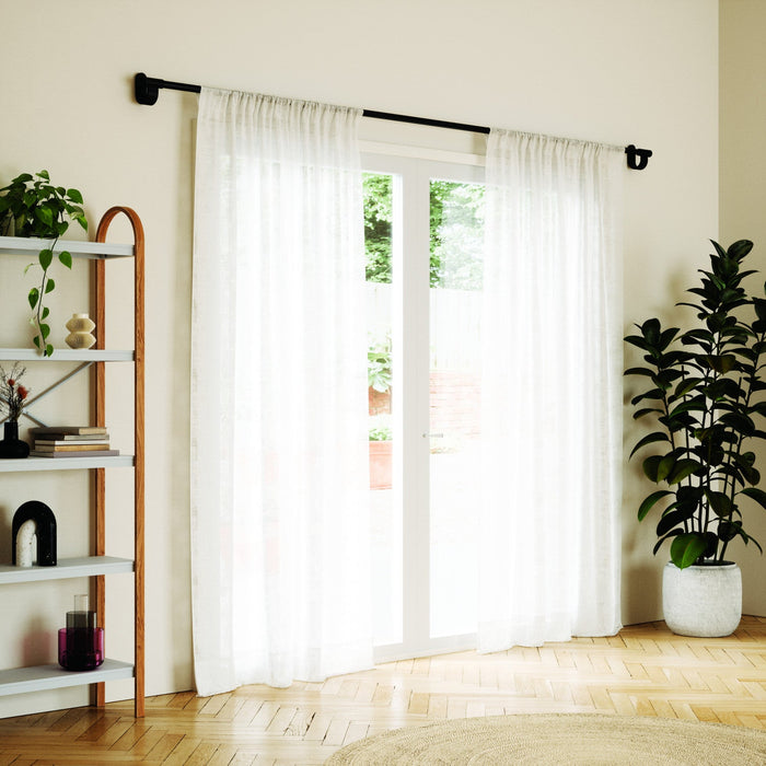 Umbra Bellwood Matte Black Expandable 1\" Curtain Rod - 42\"-120\" 