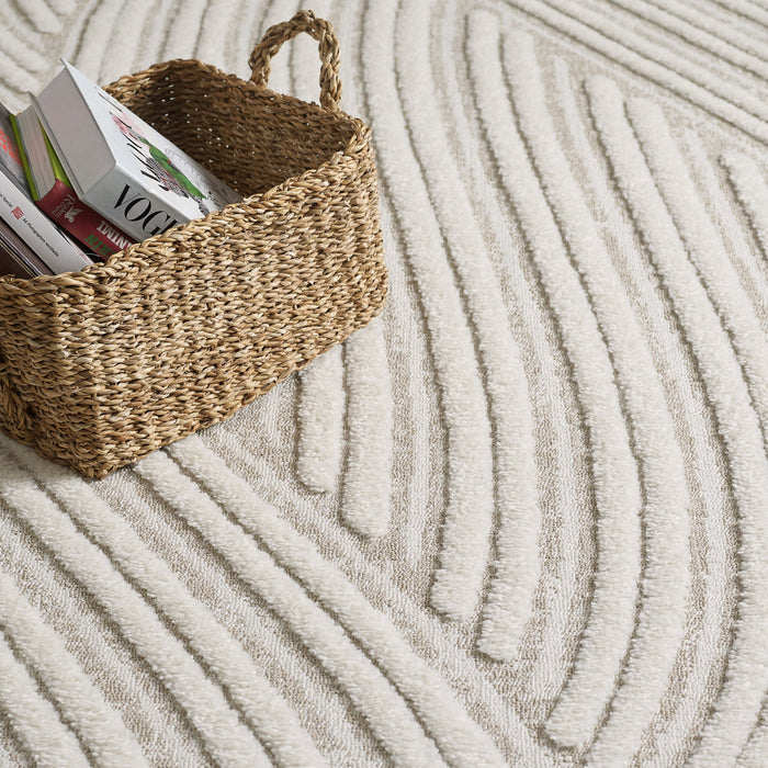 Quinto Brushed Beige Waves Shag Area Rug - 2'7\" x 8'