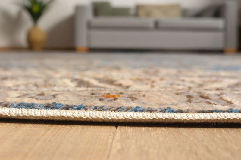 Gianna Traditional 5'0\" x 5'0\" Area Rug in Blue Indoor Area Rug 
