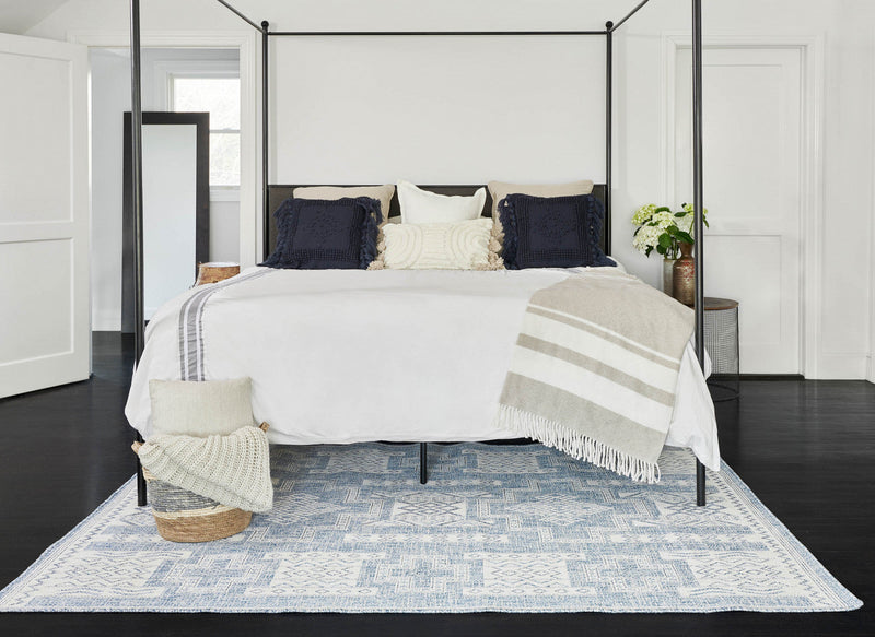 Nyra Transitional 8'0\" x 10'0\" Area Rug in Blue Indoor Area Rug 