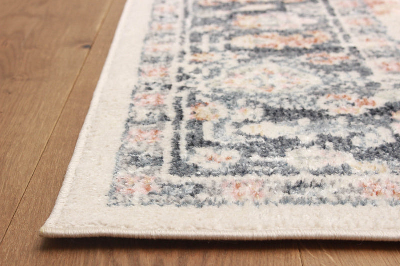 Heriza Ivory Area Rug - 5'0\" X 8'0\"  