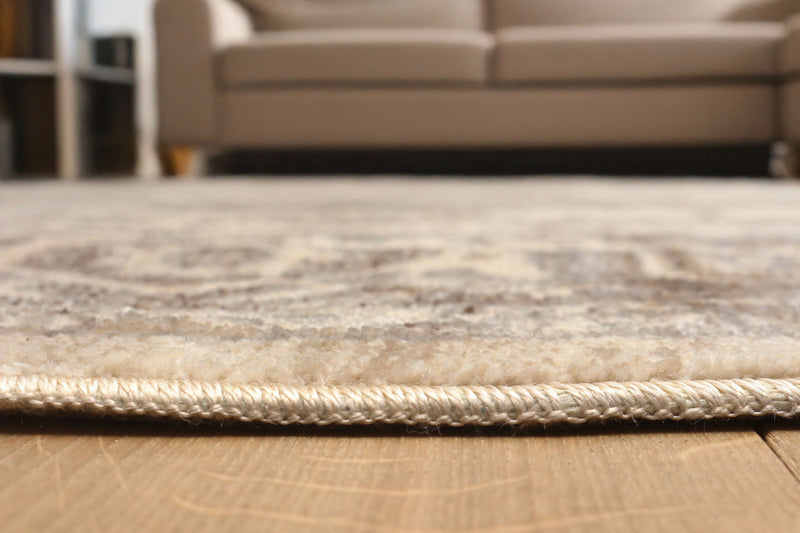 Selena Traditional 5'0\" x 5'0\" Area Rug in Grey Indoor Area Rug 