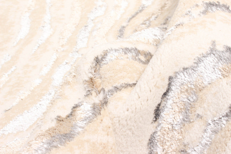 Clara Ivory Rug 5'0\" x 8'0\" 