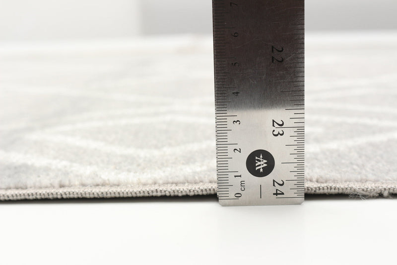 Kenza Grey Machine Washable Area Rug - 2'6\" x 8'0\"