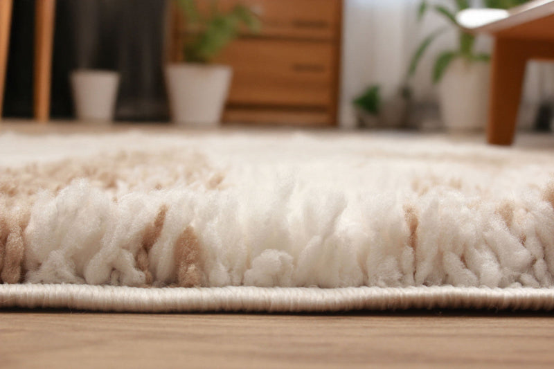 Sirius Ivory Area Rug - 5'0\" X 8'0\"  