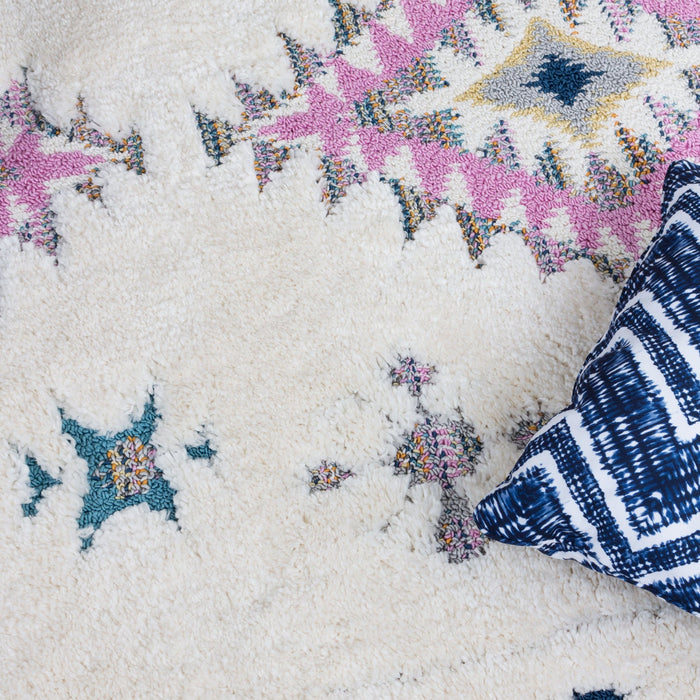 Lola Diamond 7x10 Area Rug