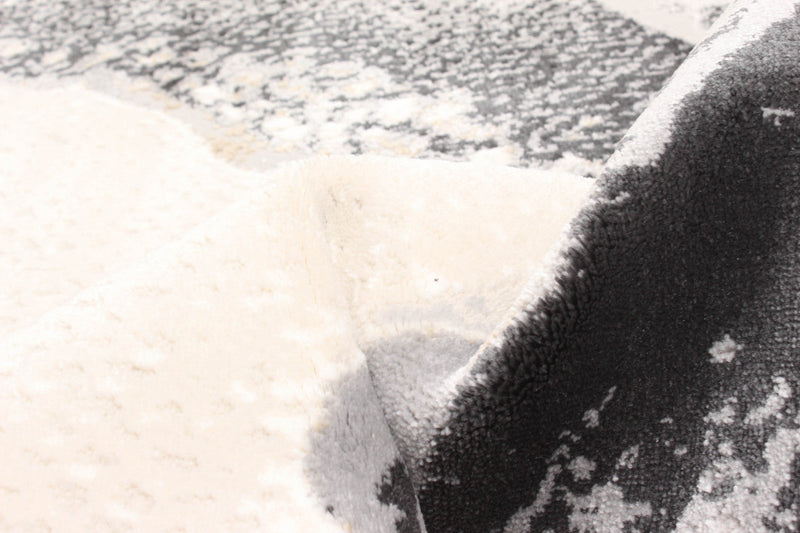 Bloom Ivory Rug 5'0\" x 8'0\" 