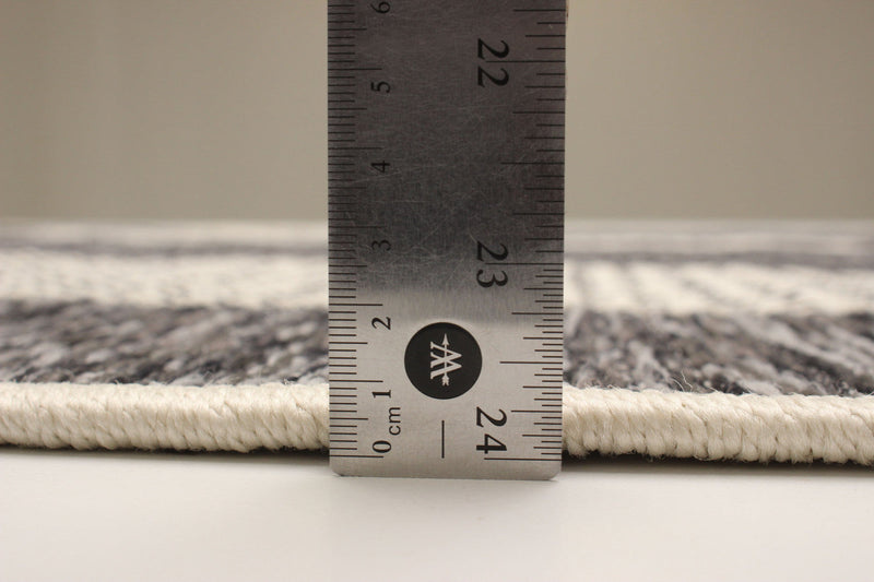 Bodhi Grey Area Rug - 5'0\" x 8'0\"