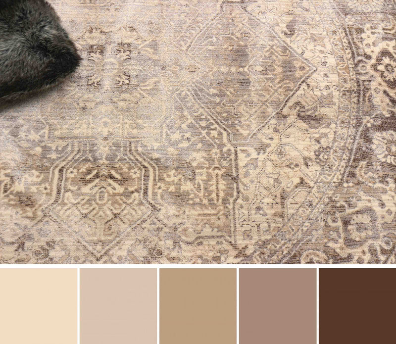 Selena Traditional 5'0\" x 5'0\" Area Rug in Grey Indoor Area Rug 