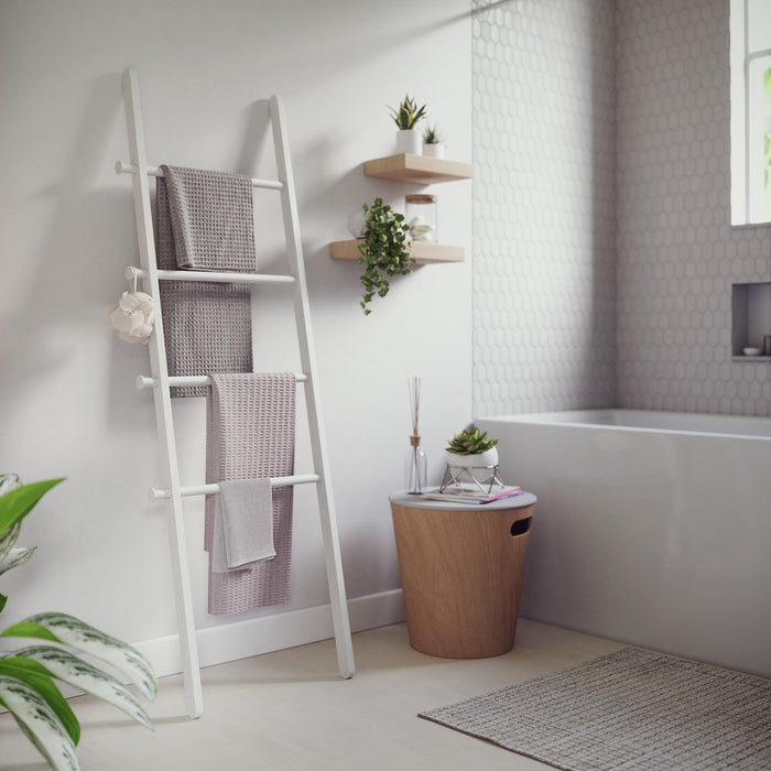 Umbra Modern Poplar Leana Ladder Coat Rack - White