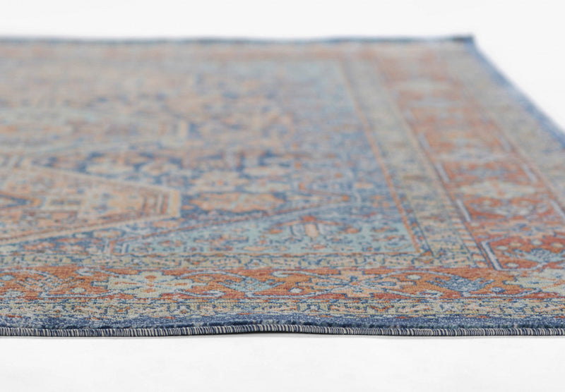 Alicia Traditional 9'3\" x 11'10\" Area Rug in Blue Indoor Area Rug 