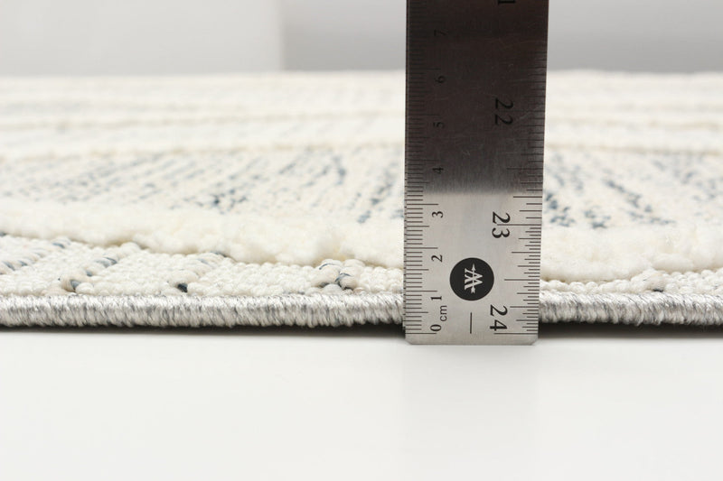 Ebba Grey Area Rug - 6'7\" x 9'6\"