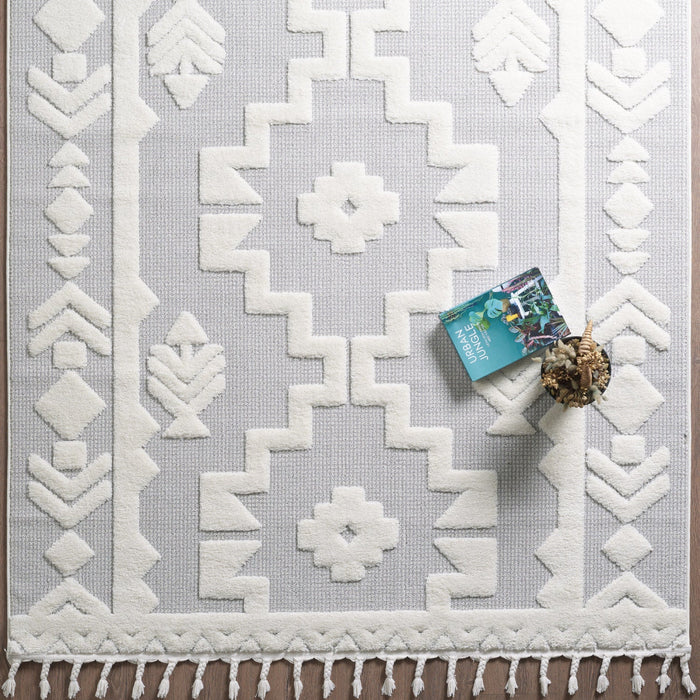 Quinto Tres Moroccan Shag Area Rug - 7'7\" x 10'