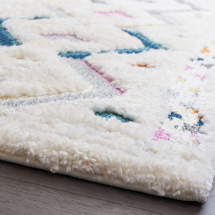 Lola Chevron 8x11 Area Rug