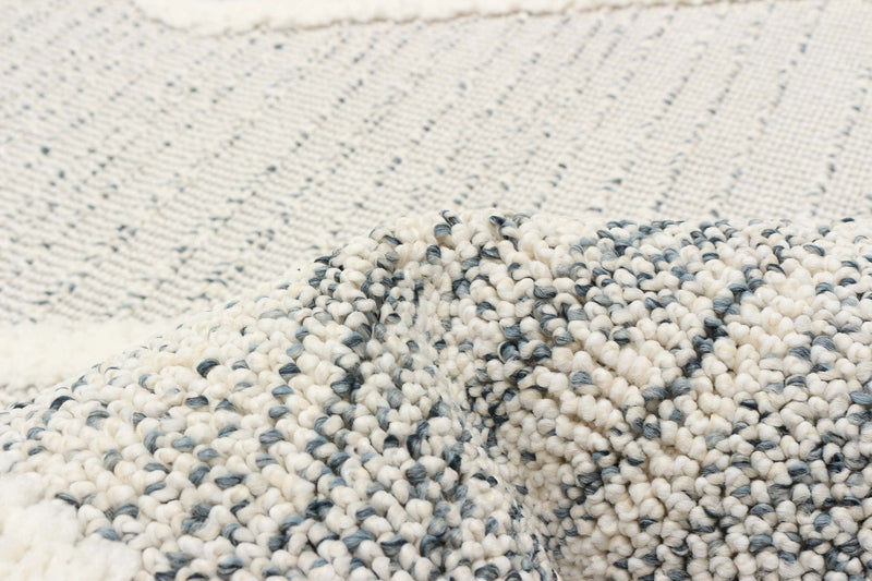 Ebba Grey Area Rug - 5'0\" x 7'0\"
