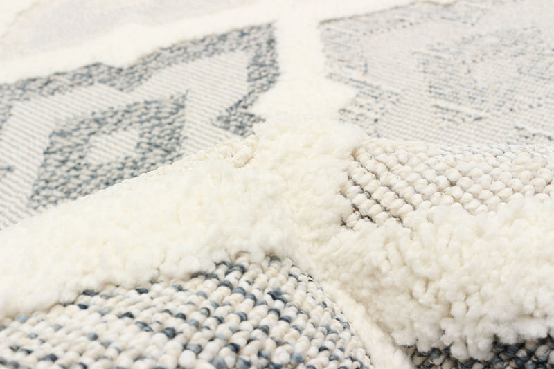 Alaqua Ivory Area Rug - 8'0\" x 10'0\"