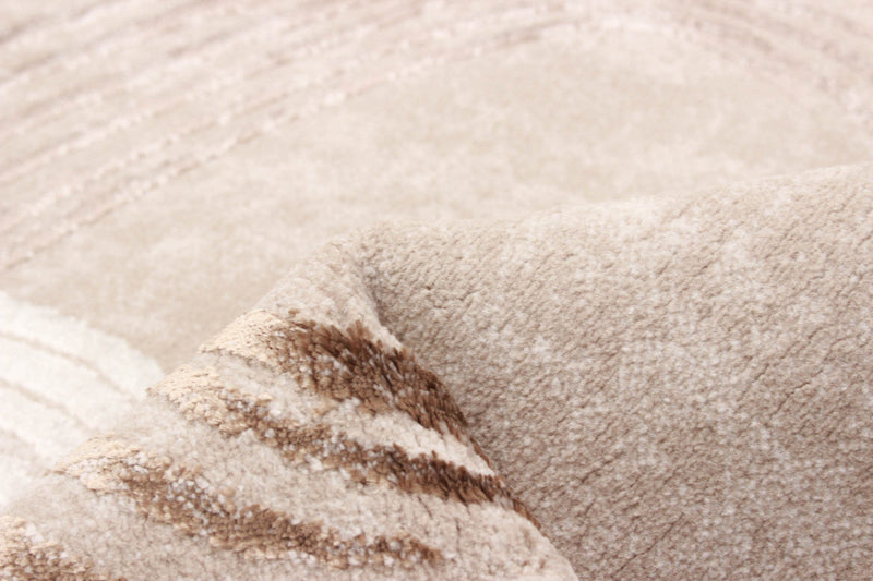 Wisp Taupe Area Rug - 5'0\" X 8'0\" 
