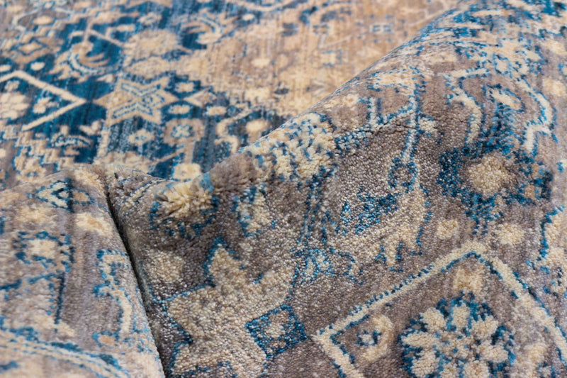 Lucia Traditional 5'0\" x 5'0\" Area Rug in Blue Indoor Area Rug 