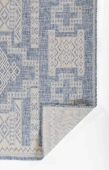 Nyra Transitional 8'0\" x 10'0\" Area Rug in Blue Indoor Area Rug 
