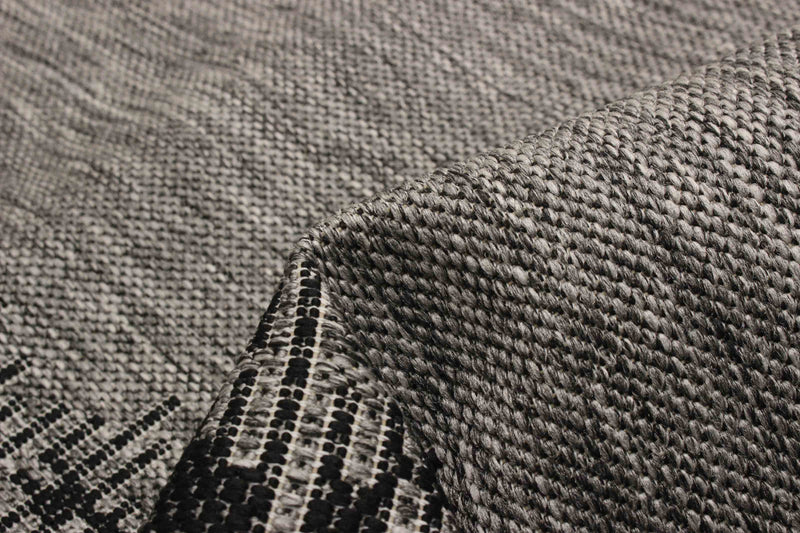 Edge Grey Area Rug - 2'8\" x 8'2\"