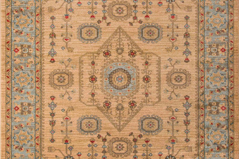 Lynda Traditional 2'3\" x 7'6\" Runner Rug in Ivory Indoor Area Rug 