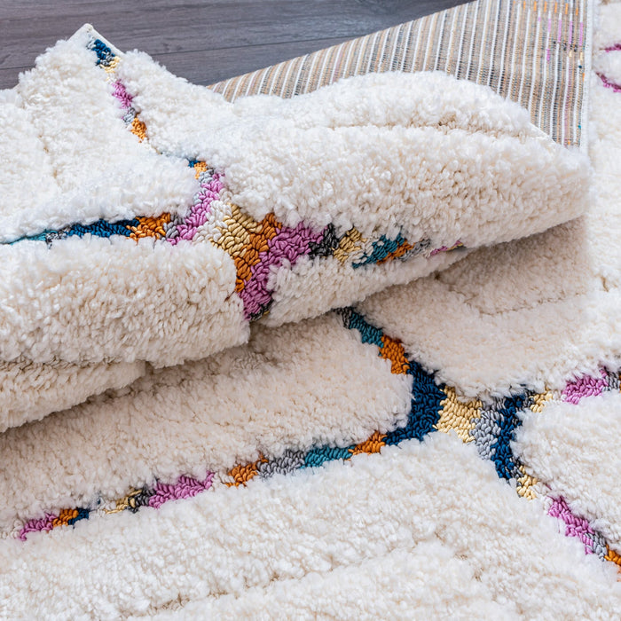 Lola Lattice Large Shag Area Rug - 2'7\" x 8'