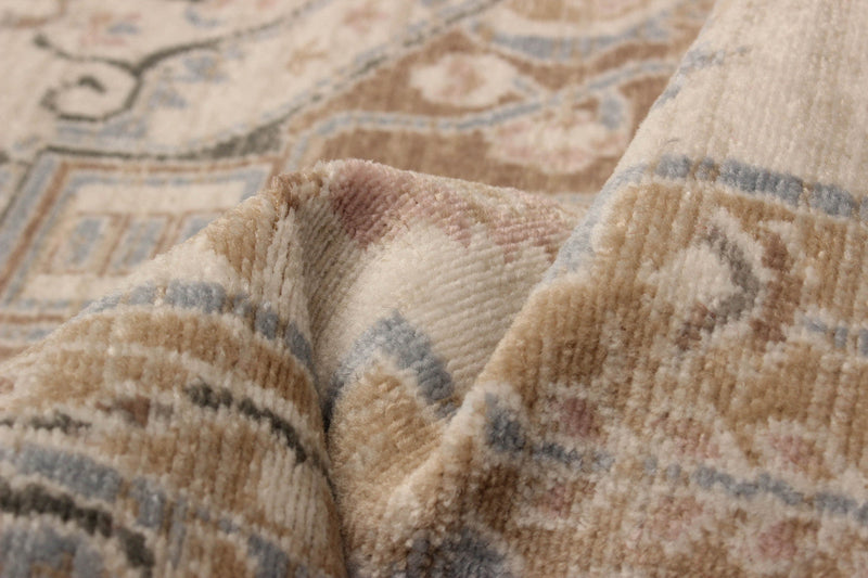 Katie Ivory Area Rug - 5'0\" X 8'0\"  