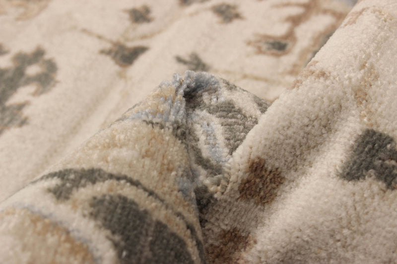 Gloria Ivory Area Rug - 5'0\" X 8'0\"   