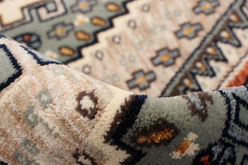 Quincy Taupe Area Rug - 7'10\" x 10'2\"